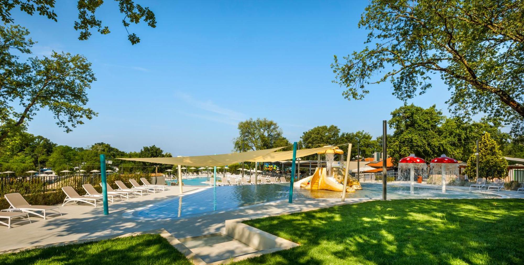 Sunflower Camping Mareda 外观 照片